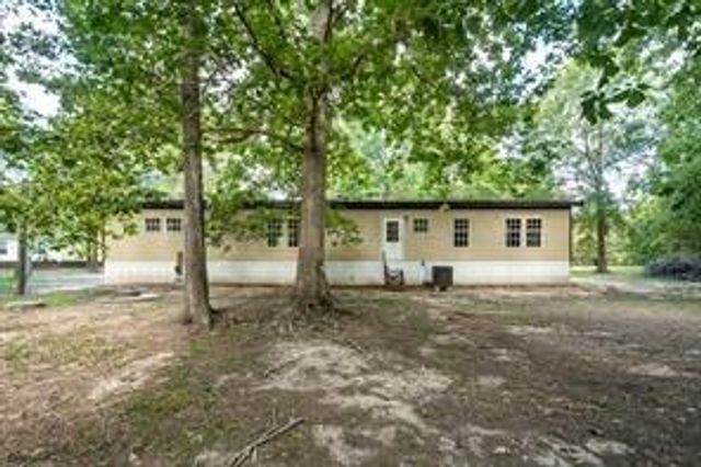 24 County Road 67633, Dayton, TX 77535