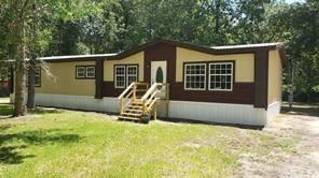 24 County Road 67633, Dayton, TX 77535