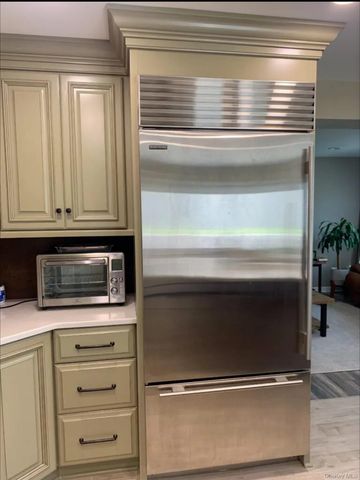 8 Autumn Lane, Stony Point, NY 10980