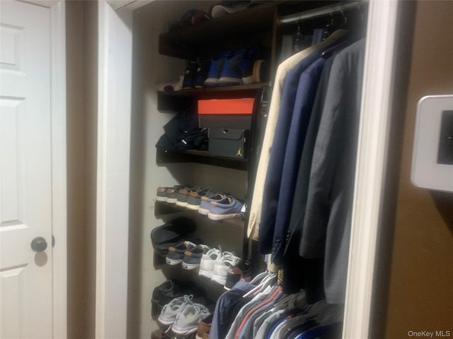 8 Autumn Lane, Stony Point, NY 10980