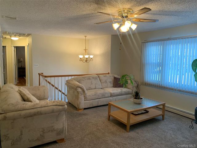 8 Autumn Lane, Stony Point, NY 10980