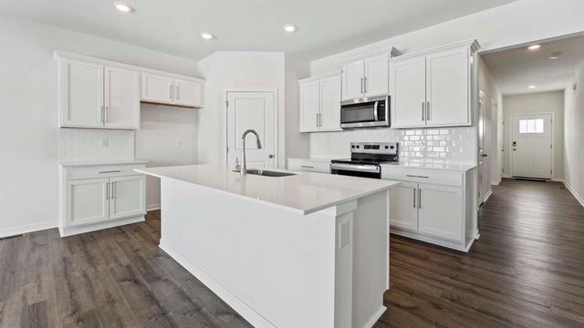 25231 W 177th Terrace, Gardner, KS 66030