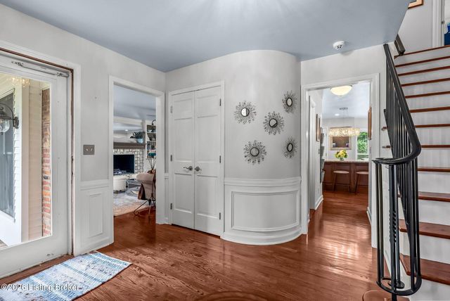 11806 E Arbor Dr, Anchorage, KY 40223