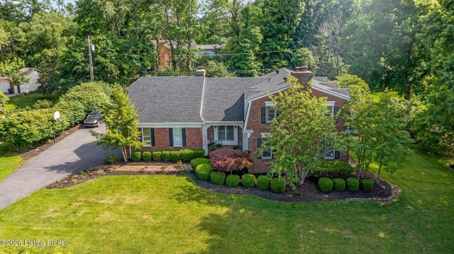 11806 E Arbor Dr, Anchorage, KY 40223