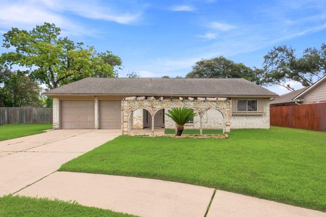 16338 Autumn Wind Drive, Houston, TX 77090