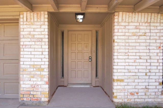 16338 Autumn Wind Drive, Houston, TX 77090
