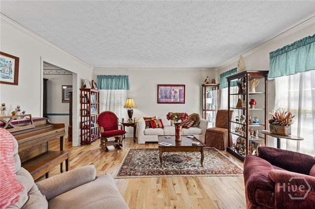 2451 Meadowglen Trail, Snellville, GA 30078