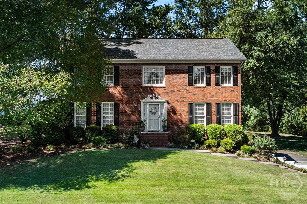 2451 Meadowglen Trail, Snellville, GA 30078