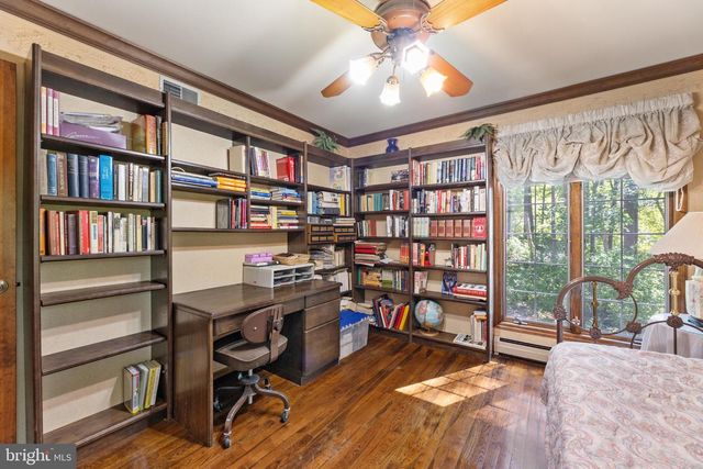 7 HIDDEN SPRINGS LN, East Windsor, NJ 08520