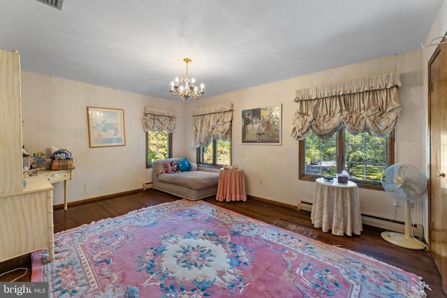 7 HIDDEN SPRINGS LN, East Windsor, NJ 08520