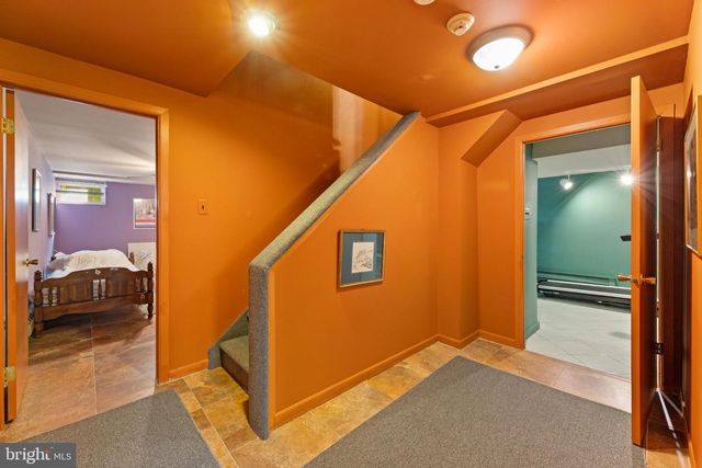 7 HIDDEN SPRINGS LN, East Windsor, NJ 08520