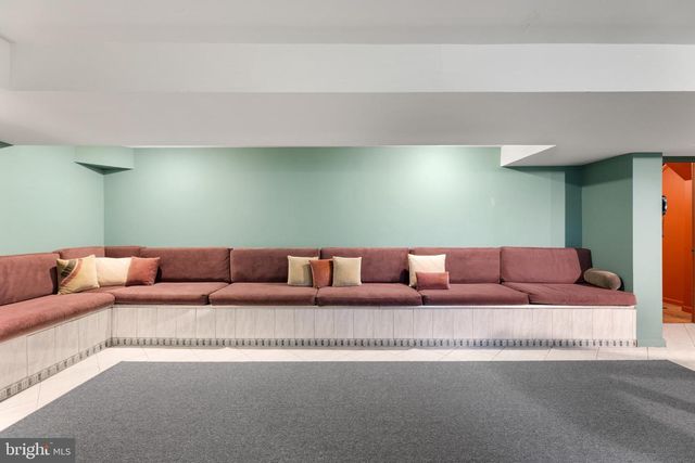 7 HIDDEN SPRINGS LN, East Windsor, NJ 08520