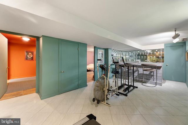 7 HIDDEN SPRINGS LN, East Windsor, NJ 08520