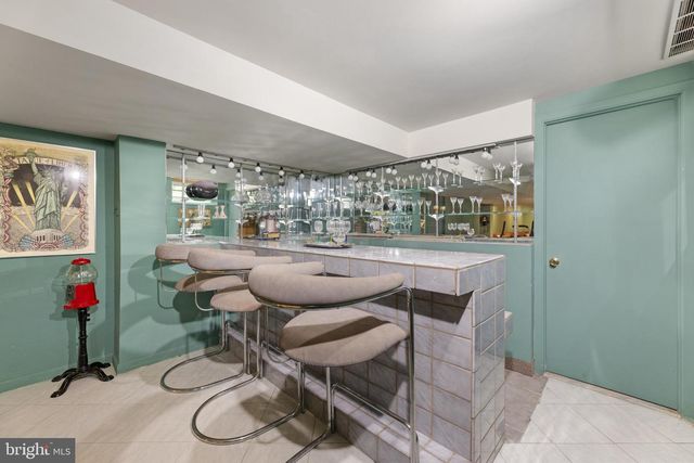 7 HIDDEN SPRINGS LN, East Windsor, NJ 08520