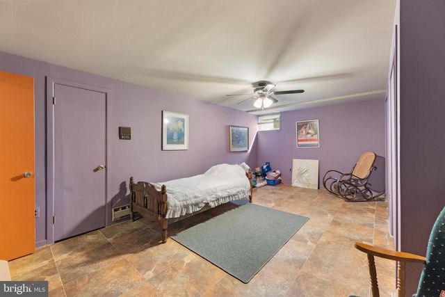 7 HIDDEN SPRINGS LN, East Windsor, NJ 08520