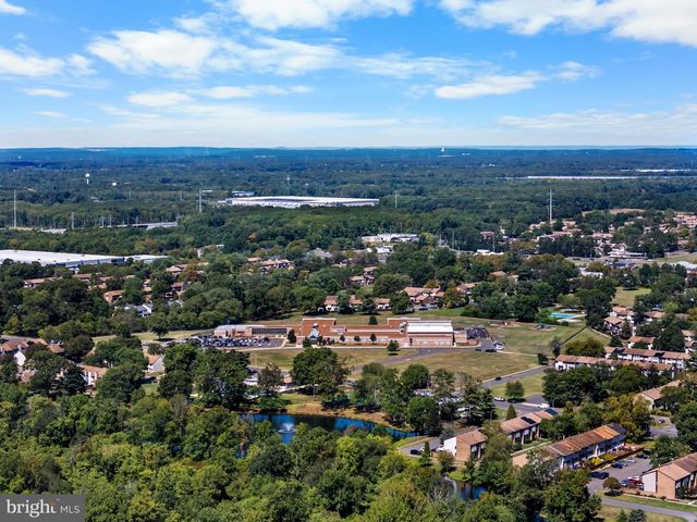 7 HIDDEN SPRINGS LN, East Windsor, NJ 08520