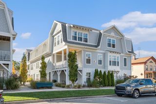 120 N Barton Unit B, New Buffalo, MI 49117