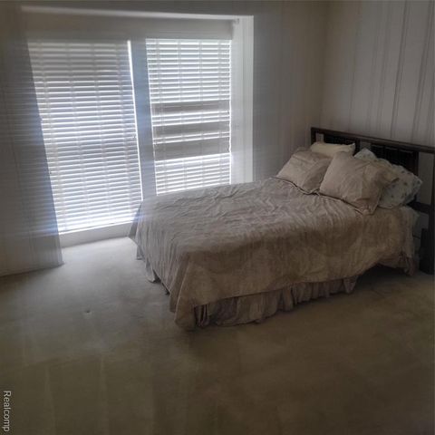 25191 Greenbrooke Drive, Southfield, MI 48033
