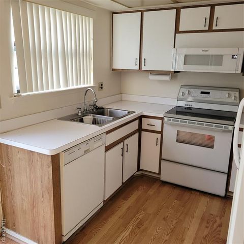 25191 Greenbrooke Drive, Southfield, MI 48033