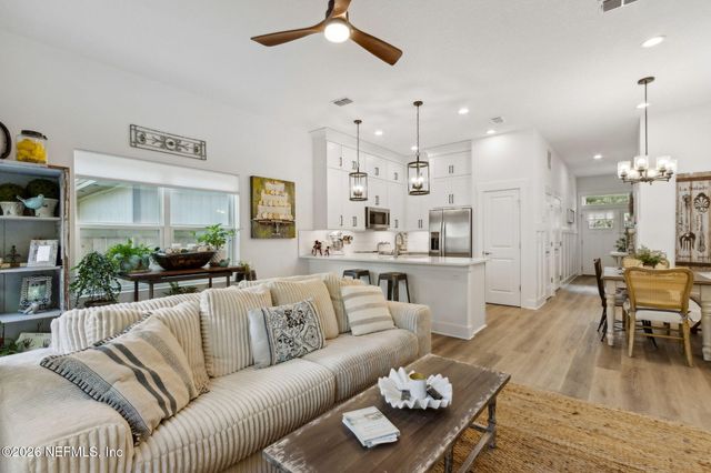 523 S 13TH Terrace, Fernandina Beach, FL 32034
