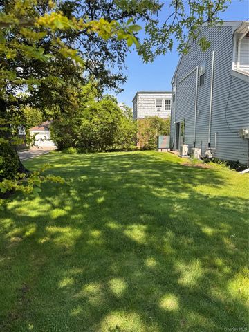 96 Margaret Avenue, Lawrence, NY 11559