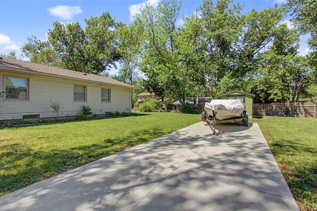 409 N Emporia, Valley Center, KS 67147