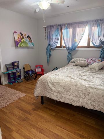 1112 N Walnut Street, Willow Springs, MO 65793