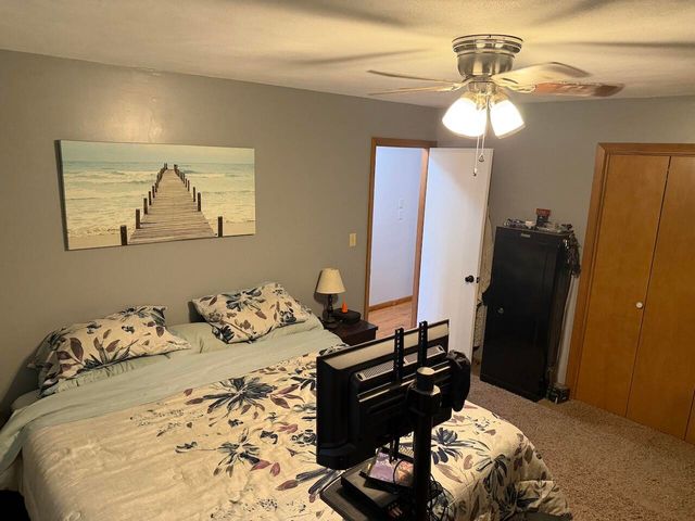 1112 N Walnut Street, Willow Springs, MO 65793