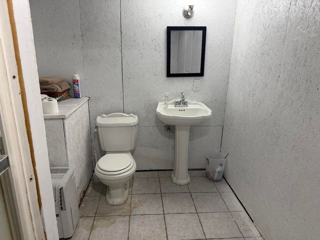 1112 N Walnut Street, Willow Springs, MO 65793