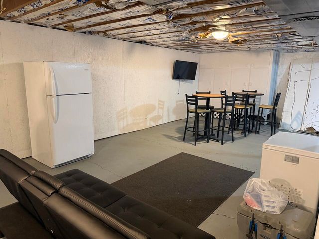 1112 N Walnut Street, Willow Springs, MO 65793