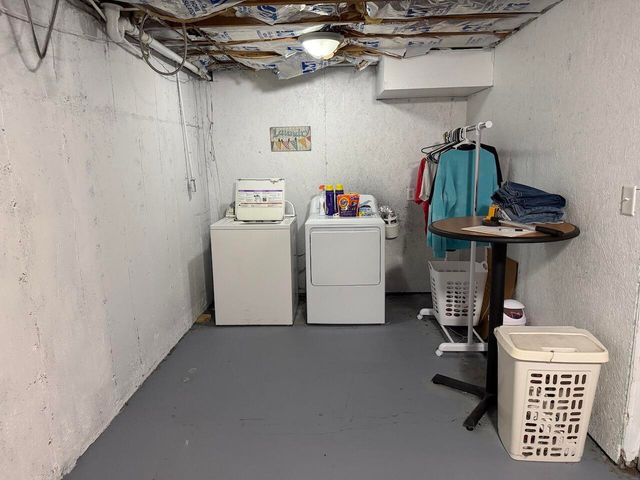 1112 N Walnut Street, Willow Springs, MO 65793