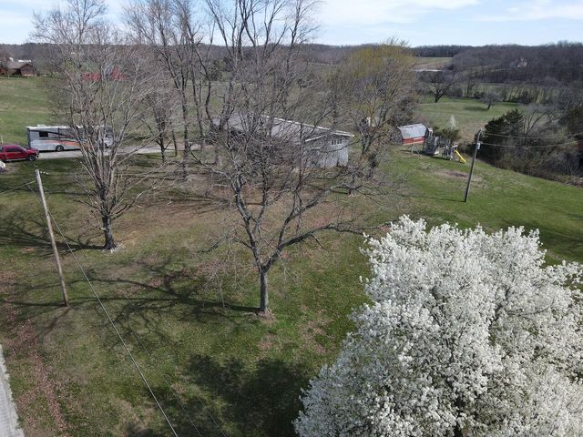 1112 N Walnut Street, Willow Springs, MO 65793