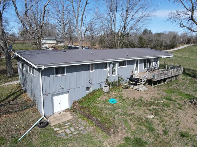 1112 N Walnut Street, Willow Springs, MO 65793