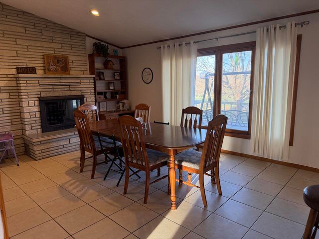 1112 N Walnut Street, Willow Springs, MO 65793