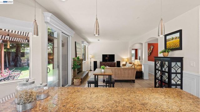 1225 Riesling Cir., Livermore, CA 94550