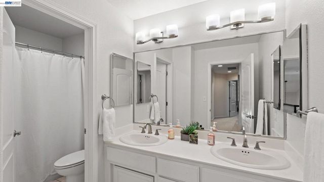 1225 Riesling Cir., Livermore, CA 94550