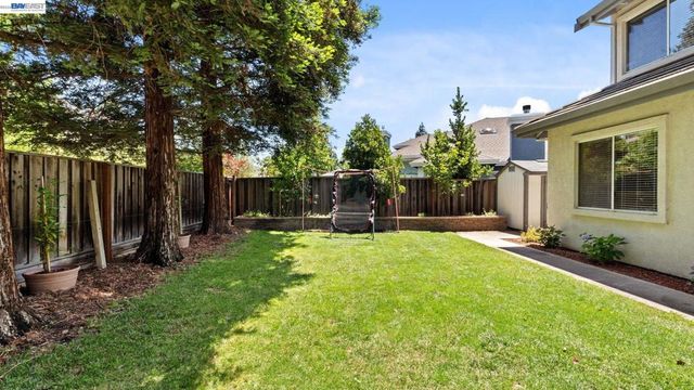 1225 Riesling Cir., Livermore, CA 94550