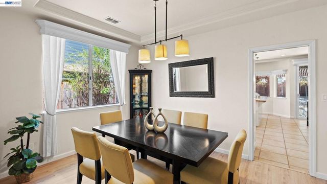 1225 Riesling Cir., Livermore, CA 94550
