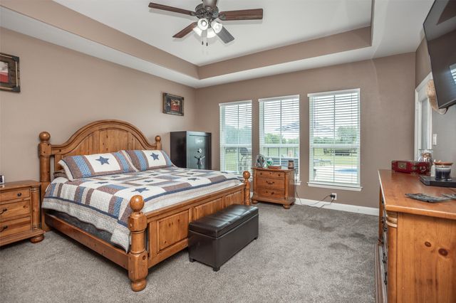 11210 Lakecrest Drive, Sanger, TX 76266