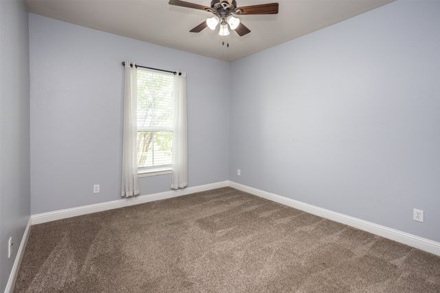11210 Lakecrest Drive, Sanger, TX 76266