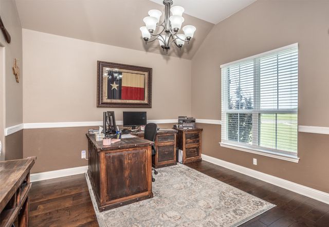 11210 Lakecrest Drive, Sanger, TX 76266