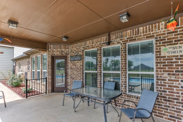 11210 Lakecrest Drive, Sanger, TX 76266