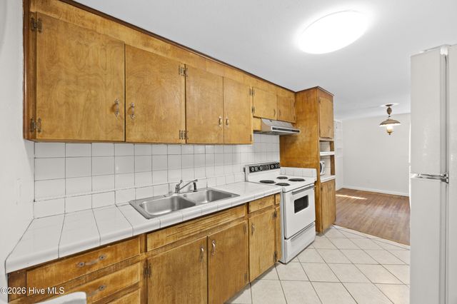 601 Winfrey Street, Clinton, NC 28328