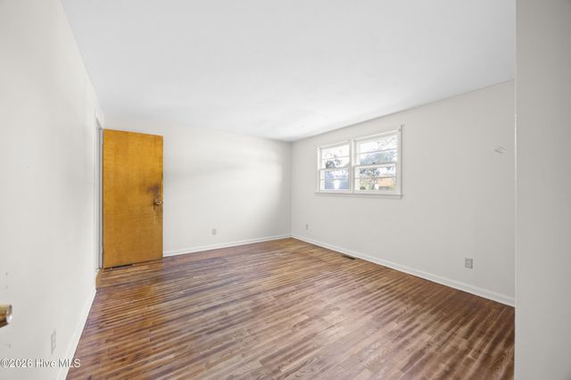 601 Winfrey Street, Clinton, NC 28328