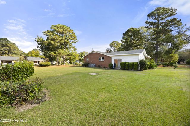 601 Winfrey Street, Clinton, NC 28328