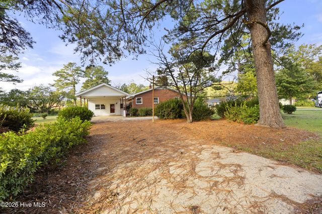 601 Winfrey Street, Clinton, NC 28328