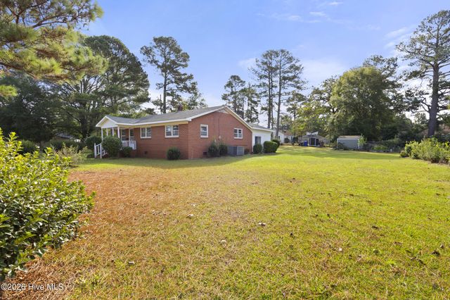 601 Winfrey Street, Clinton, NC 28328