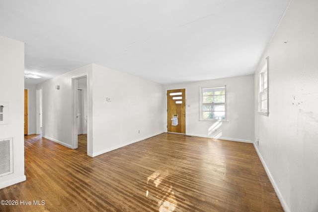 601 Winfrey Street, Clinton, NC 28328