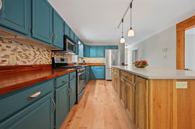 63 West Side Woods, Bartlett, NH 03812