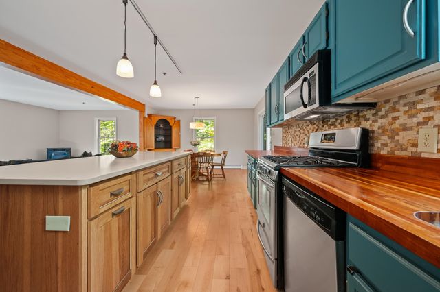 63 West Side Woods, Bartlett, NH 03812